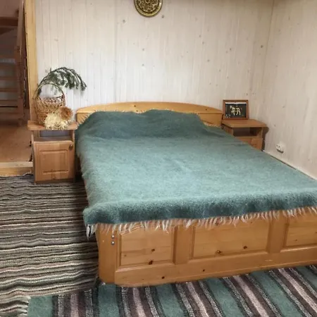 Lisowa Hatka Yavoriv